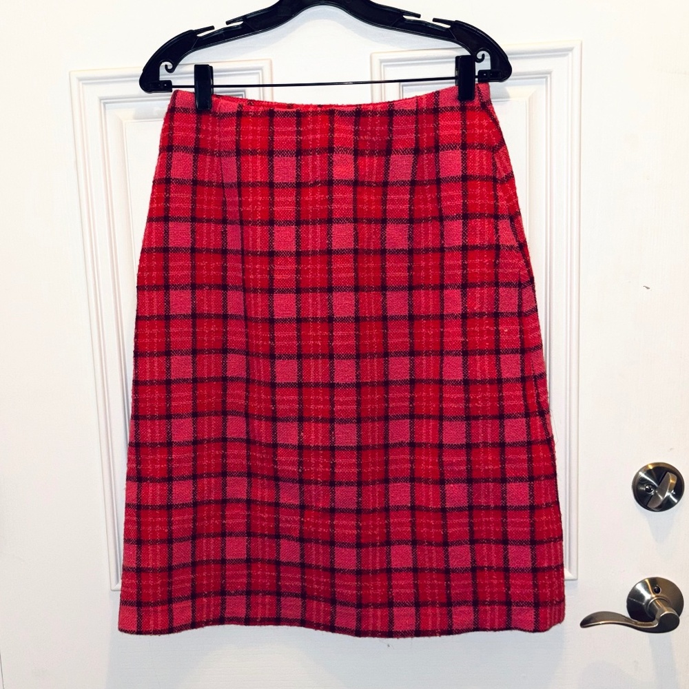 Vintage 50 -60’s 100% Pure Irish Wool HandWoven Tweed Red Pink A Line Skirt 8 US